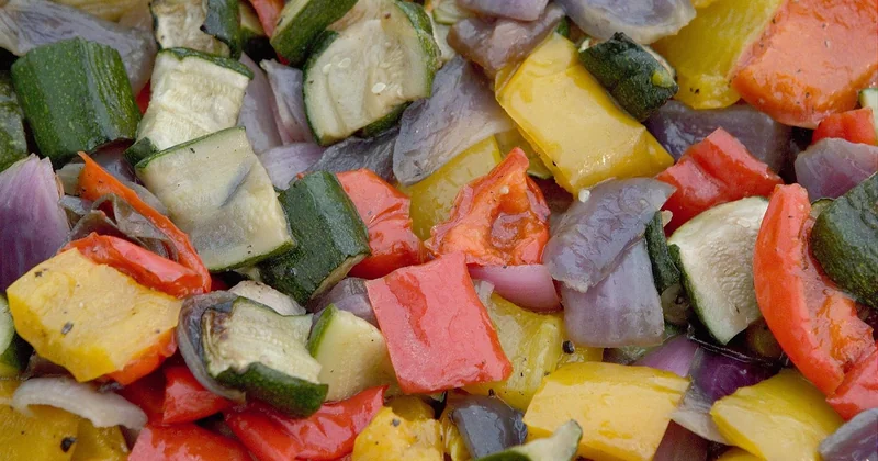 Les trois briques d'un plat végétarien complet